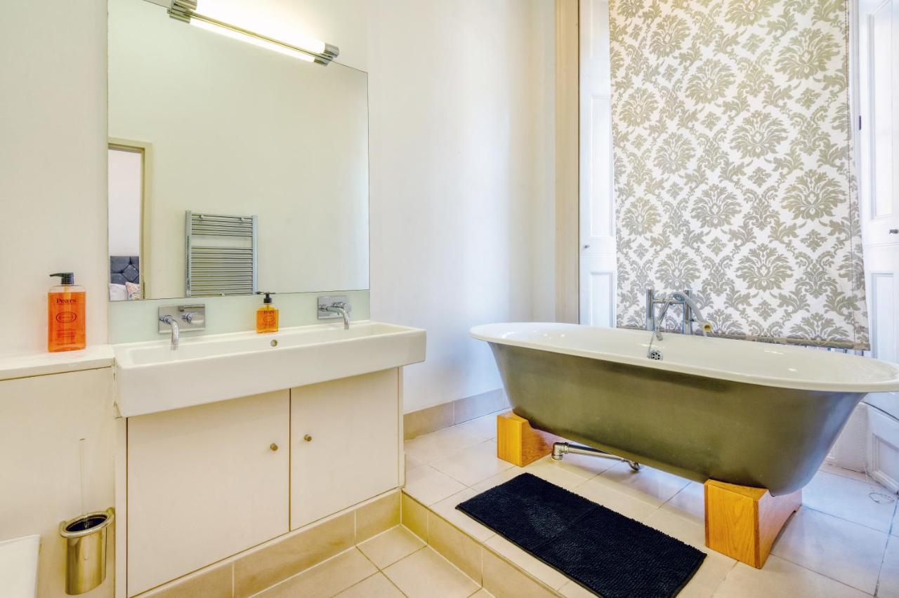 לונדון Modern Mayfair Apartments מראה חיצוני תמונה